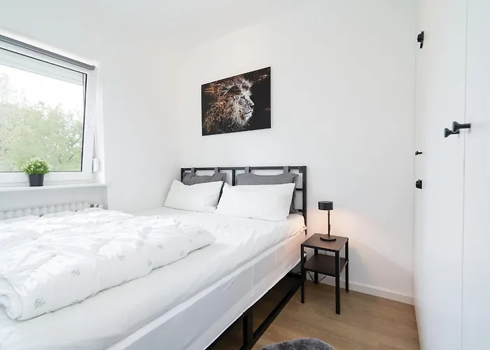 Hubertusweg 6 Whg 24 *